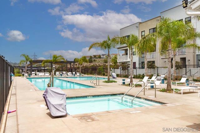 2564 Delphinium Ln, Carlsbad, CA 92008
