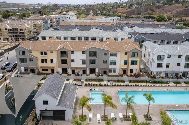 2564 Delphinium Ln, Carlsbad, CA 92008