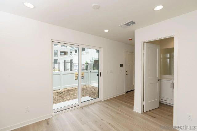 2564 Delphinium Ln, Carlsbad, CA 92008