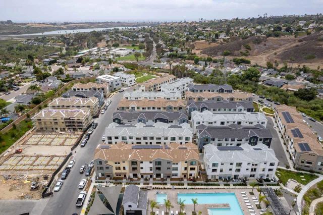 2564 Delphinium Ln, Carlsbad, CA 92008