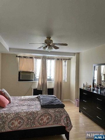 90 Prospect Avenue 6F, Hackensack, NJ 07601
