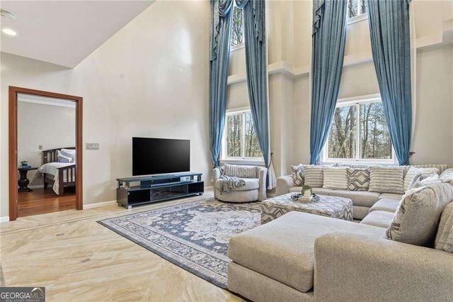 6831 Augusta Manor, Suwanee, GA 30024