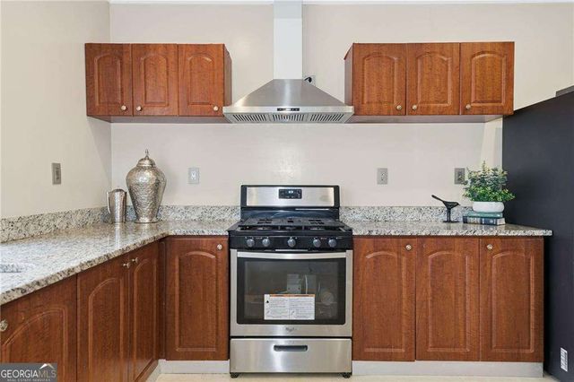 6831 Augusta Manor, Suwanee, GA 30024