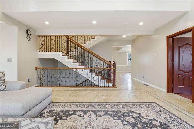 6831 Augusta Manor, Suwanee, GA 30024