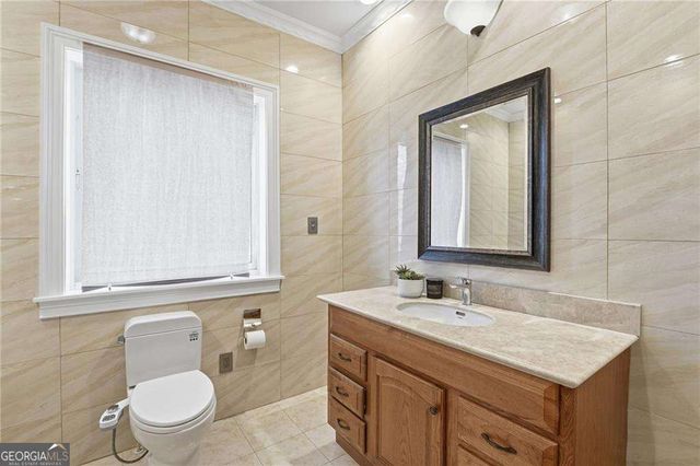 6831 Augusta Manor, Suwanee, GA 30024