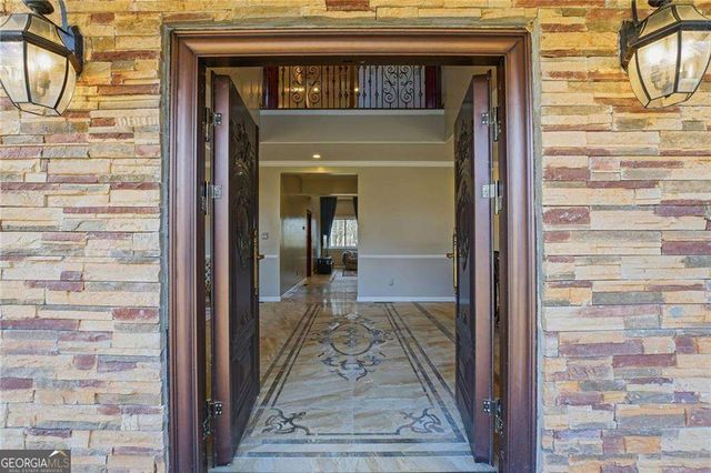 6831 Augusta Manor, Suwanee, GA 30024