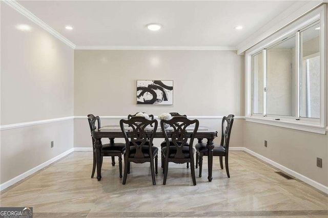 6831 Augusta Manor, Suwanee, GA 30024