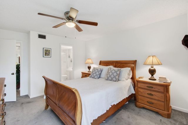 405 Pine Glen Lane D-2, Greenacres, FL 33463