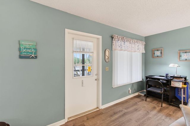 405 Pine Glen Lane D-2, Greenacres, FL 33463