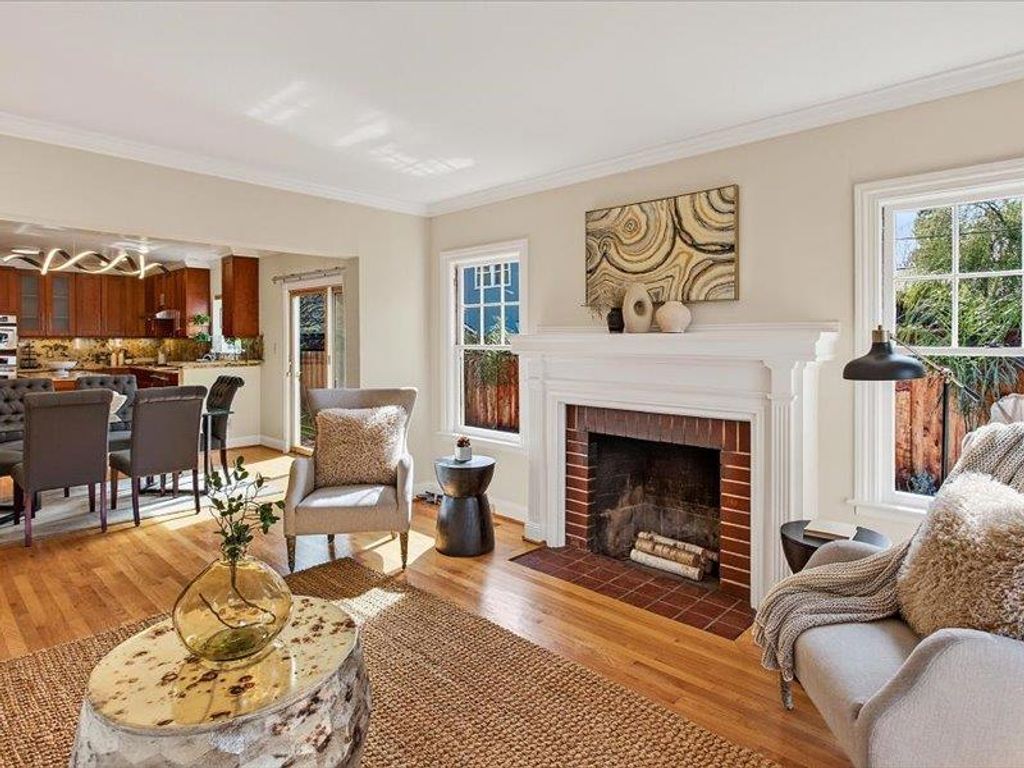 Image 7 of property listing at 288 N Frances Street, Sunnyvale, CA 94086