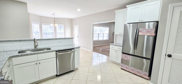 122 Melrose Creek Drive, Stockbridge, GA 30281