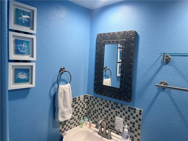 14300 S Padre Island 105, Corpus Christi, TX 78418