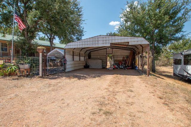 15525 Ranch Road 2241, Tow, TX 78672