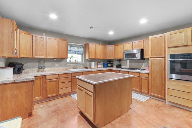 15525 Ranch Road 2241, Tow, TX 78672