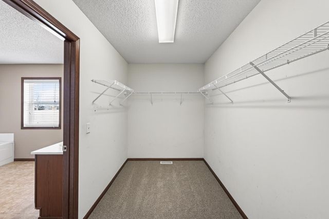 2313 Woodcrest Drive, Woodbury, MN 55129