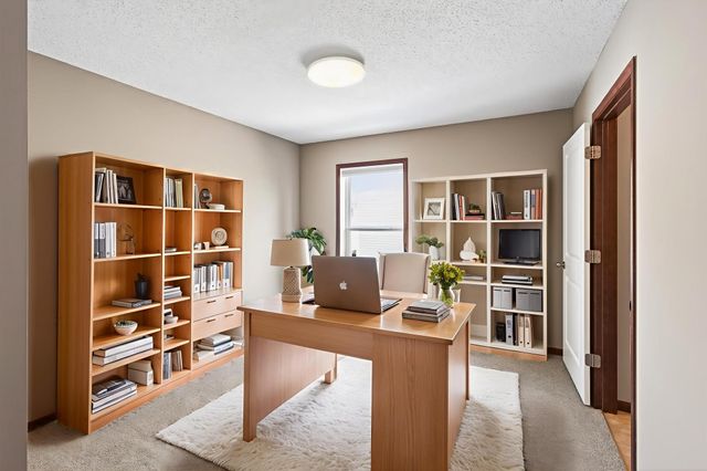 2313 Woodcrest Drive, Woodbury, MN 55129