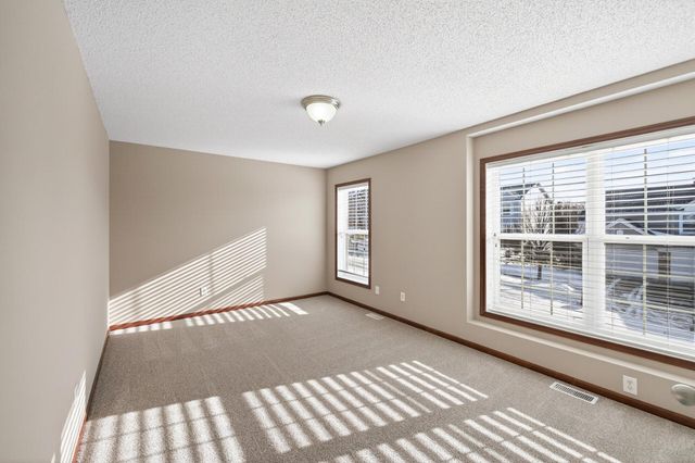 2313 Woodcrest Drive, Woodbury, MN 55129