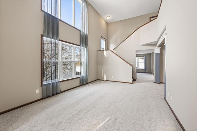 2313 Woodcrest Drive, Woodbury, MN 55129