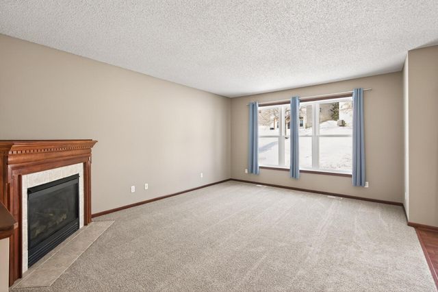 2313 Woodcrest Drive, Woodbury, MN 55129