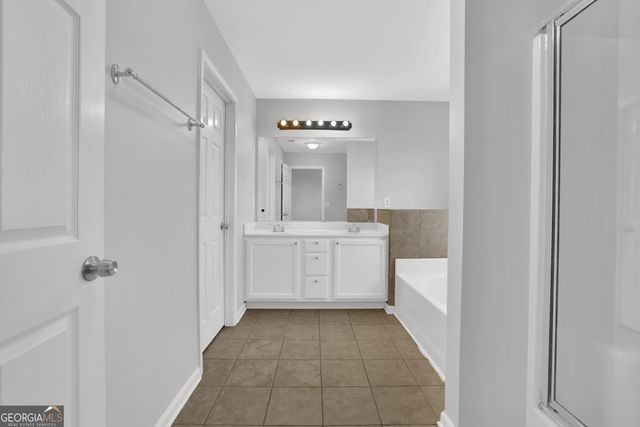 2493 Walnut Tree Lane, Buford, GA 30519