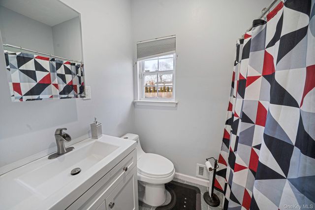 3 Liberty Place, Coram, NY 11727