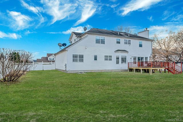 3 Liberty Place, Coram, NY 11727