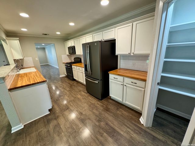 1723 CORITA ST, San Antonio, TX 78209
