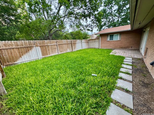 1723 CORITA ST, San Antonio, TX 78209