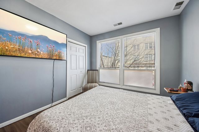 5039 W Diversey Avenue, Chicago, IL 60639