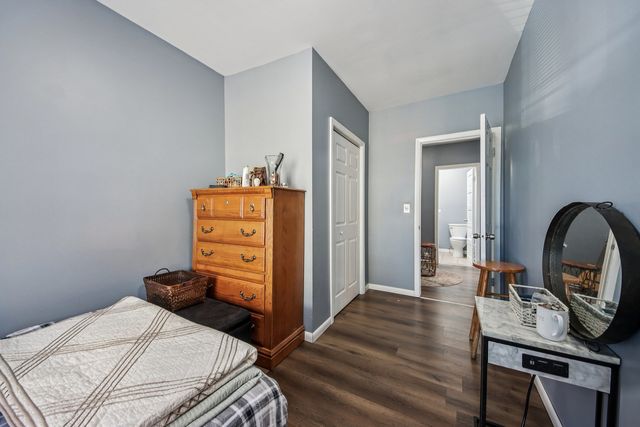 5039 W Diversey Avenue, Chicago, IL 60639