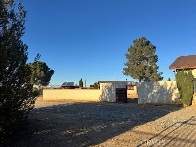 19574 Happy Valley, Apple Valley, CA 92308
