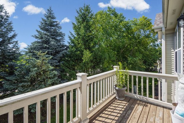 1132 Foxridge Lane, Aurora, IL 60502
