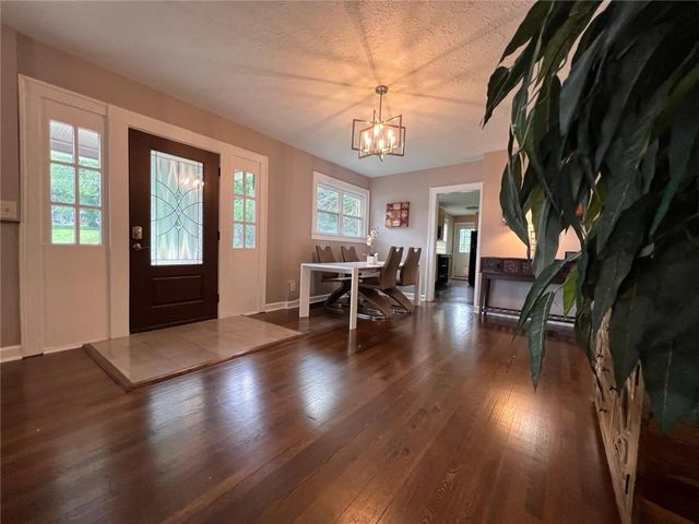 4901 Antioch Road, Overland Park, KS 66203