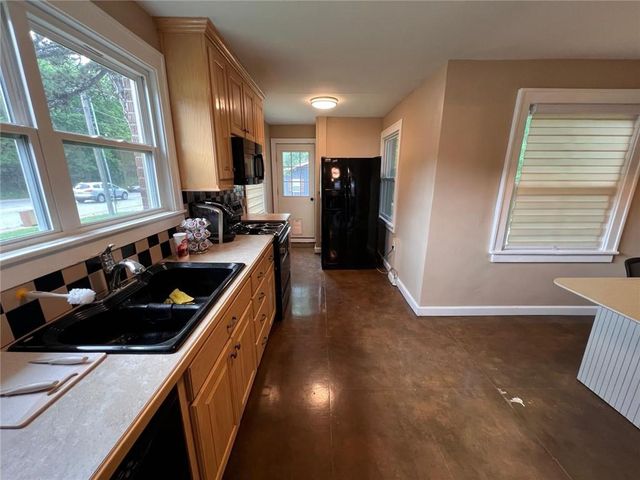 4901 Antioch Road, Overland Park, KS 66203