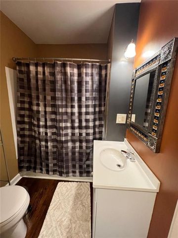 4901 Antioch Road, Overland Park, KS 66203