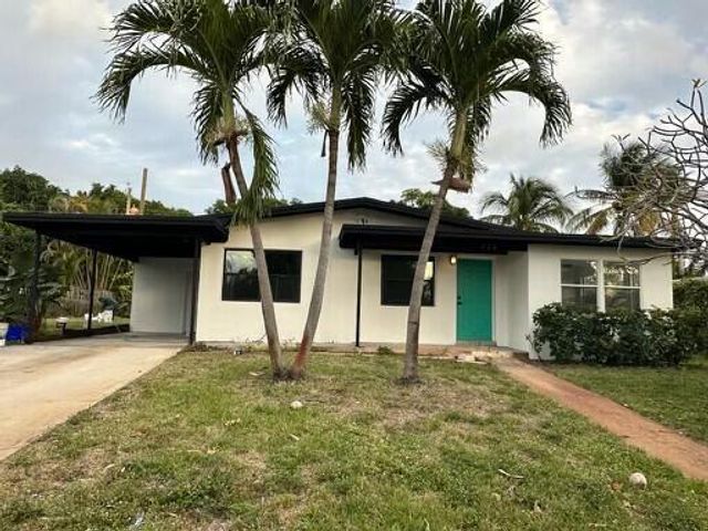720 S 11th Street, Lantana, FL 33462