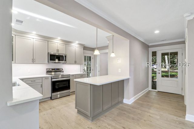 5 Stable Gate Rd, Hilton Head Island, SC 29926