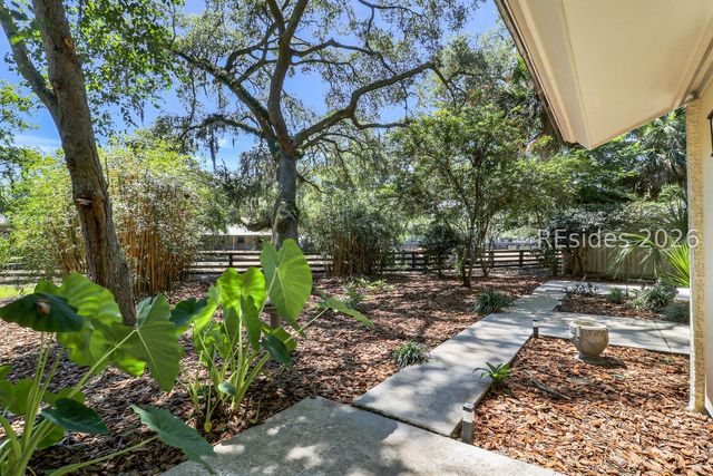 5 Stable Gate Rd, Hilton Head Island, SC 29926