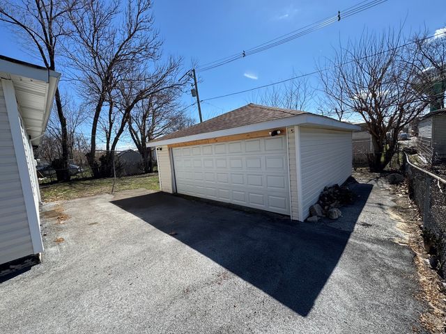 3133 Stafford Drive, Markham, IL 60428