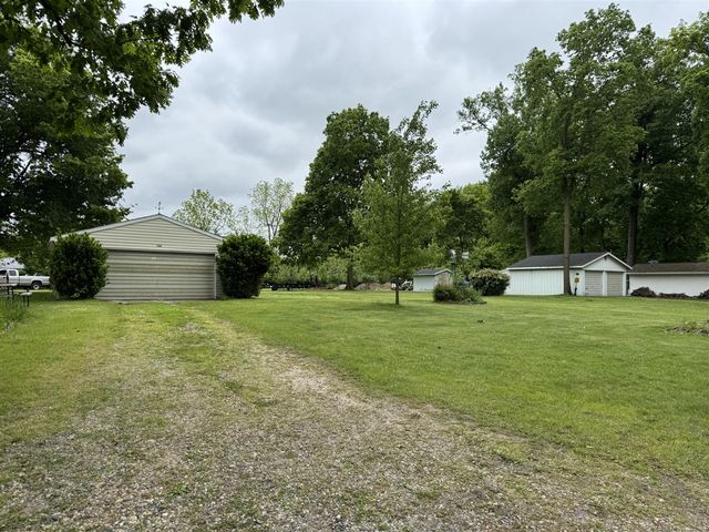 734 N Hawley Drive, Coldwater, MI 49036