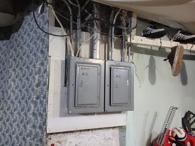 214 Pease Court, Janesville, WI 53545