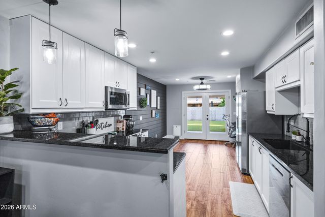 8749 E SAGE Drive, Scottsdale, AZ 85250