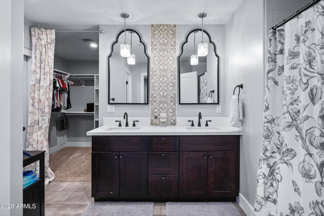 8749 E SAGE Drive, Scottsdale, AZ 85250