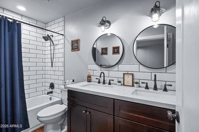 8749 E SAGE Drive, Scottsdale, AZ 85250