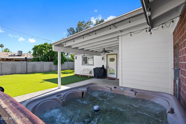 8749 E SAGE Drive, Scottsdale, AZ 85250