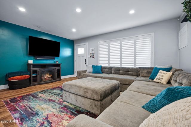 8749 E SAGE Drive, Scottsdale, AZ 85250