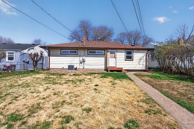 1592 Hoyt Avenue E, Saint Paul, MN 55106