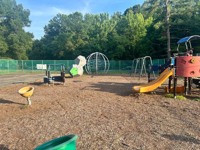 12605 TRUMBULL DR, Upper Marlboro, MD 20772