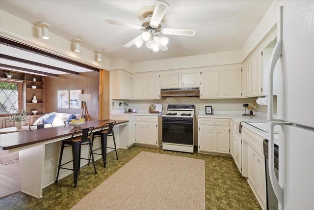 10042 W Tower AVENUE, Milwaukee, WI 53224