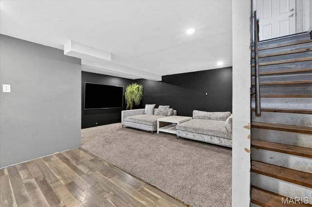 11754 El Somo Court, Florissant, MO 63033